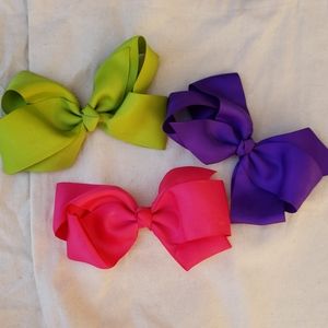 Hair bows